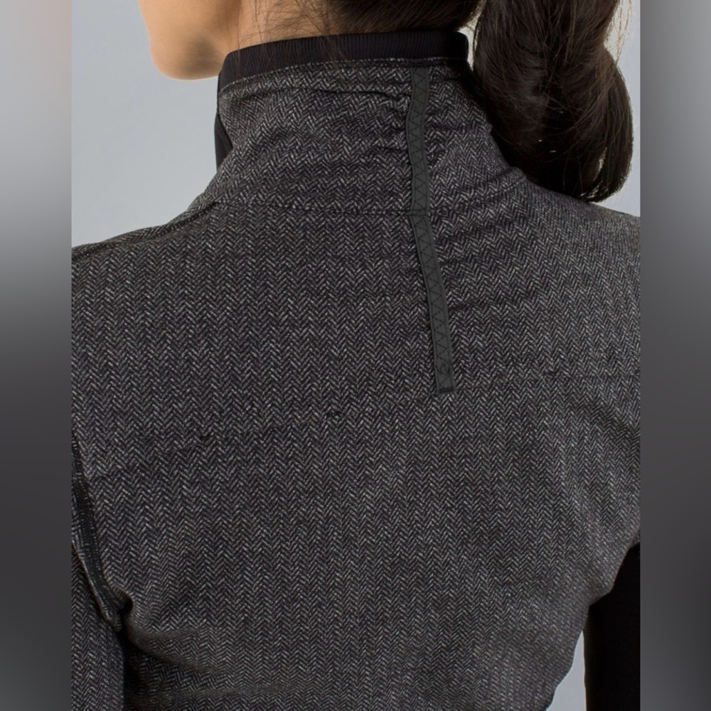 Lululemon Base Runner 1/2 Zip Pullover Jacket Heathered Herringbone Black Sz 10 - Picture 6 of 13